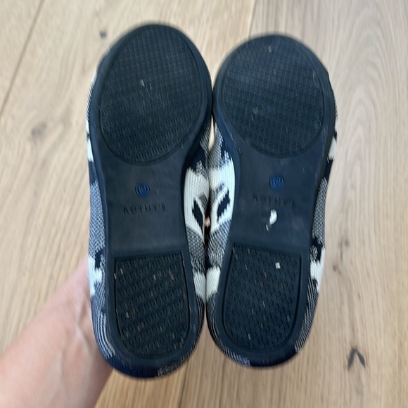 Rothys 7 women’s flats The Round Toe Camo Print Black & White - Picture 6 of 7